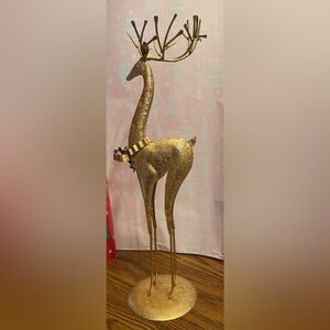 Elegant Gold Reindeer Holiday Decor